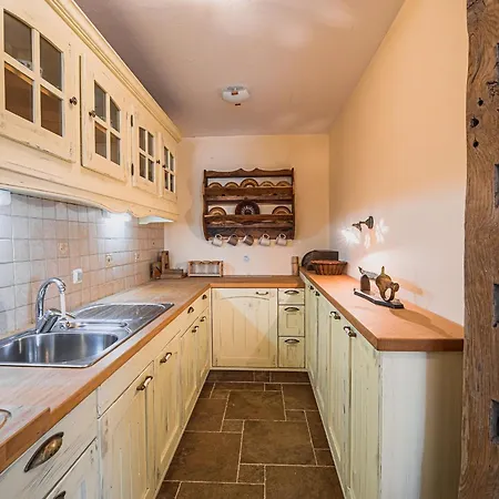 Hidden Authentic Haven - One Bedroom With Terrace Sevnica