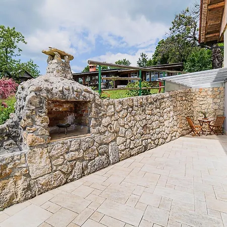 Апартаменты Hidden Authentic Haven - One Bedroom With Terrace Sevnica