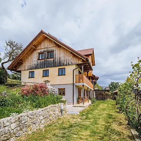 Appartement Hidden Authentic Haven - One Bedroom With Terrace *
