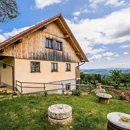 Hidden Authentic Haven - One Bedroom With Terrace Апартаменты *