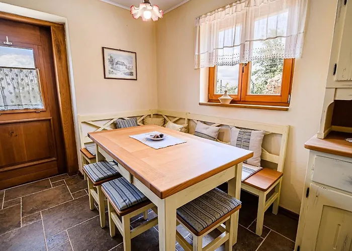 Hidden Authentic Haven - One Bedroom With Terrace Appartement