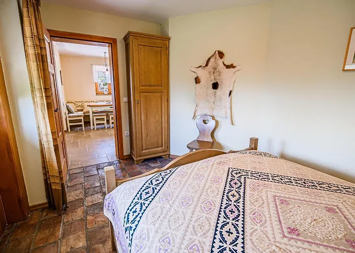 Hidden Authentic Haven - One Bedroom With Terrace Appartement