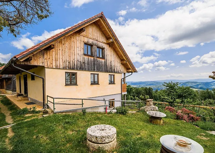 Hidden Authentic Haven - One Bedroom With Terrace Apartman *